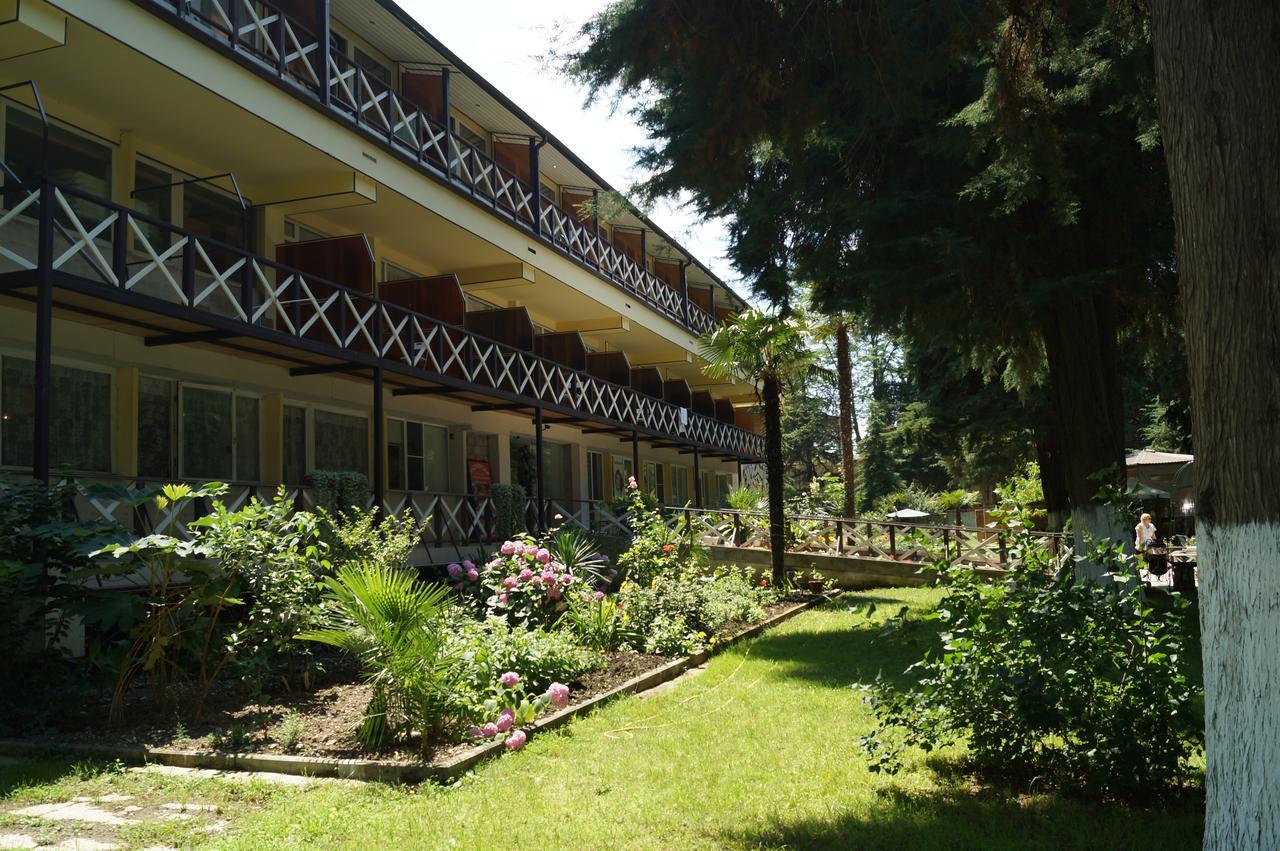 Pitsunda Hotel Esterno foto