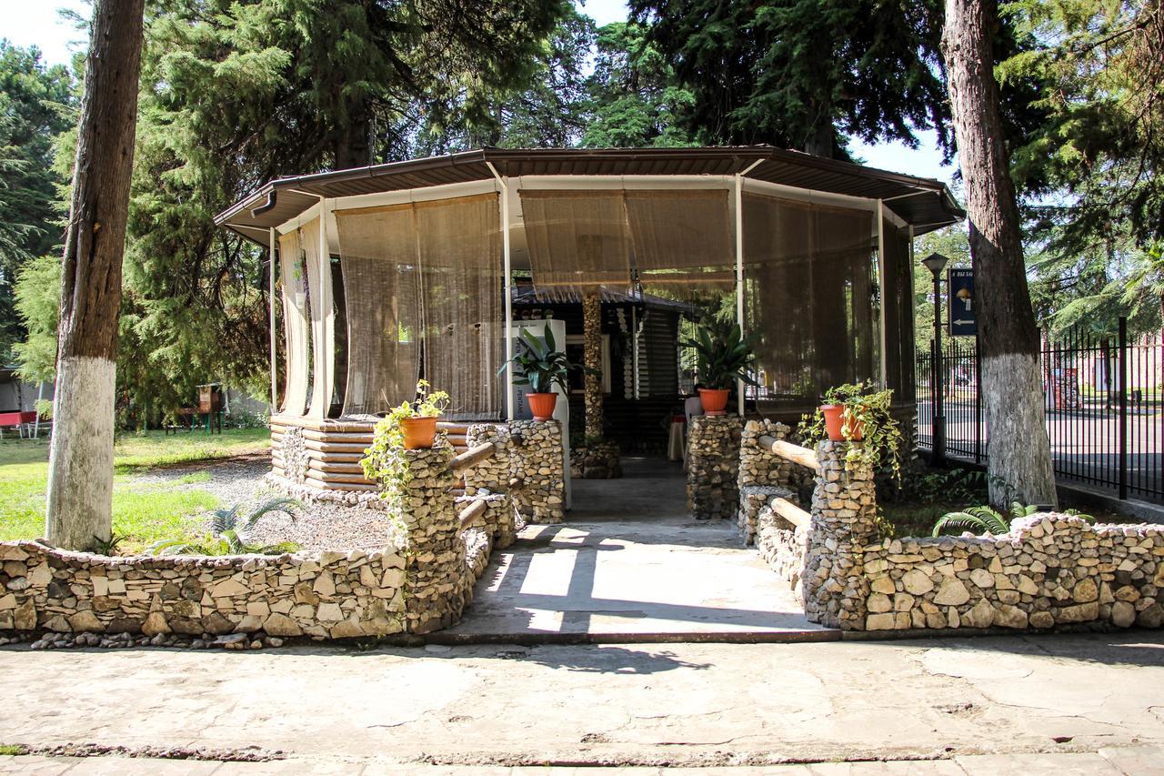 Pitsunda Hotel Esterno foto